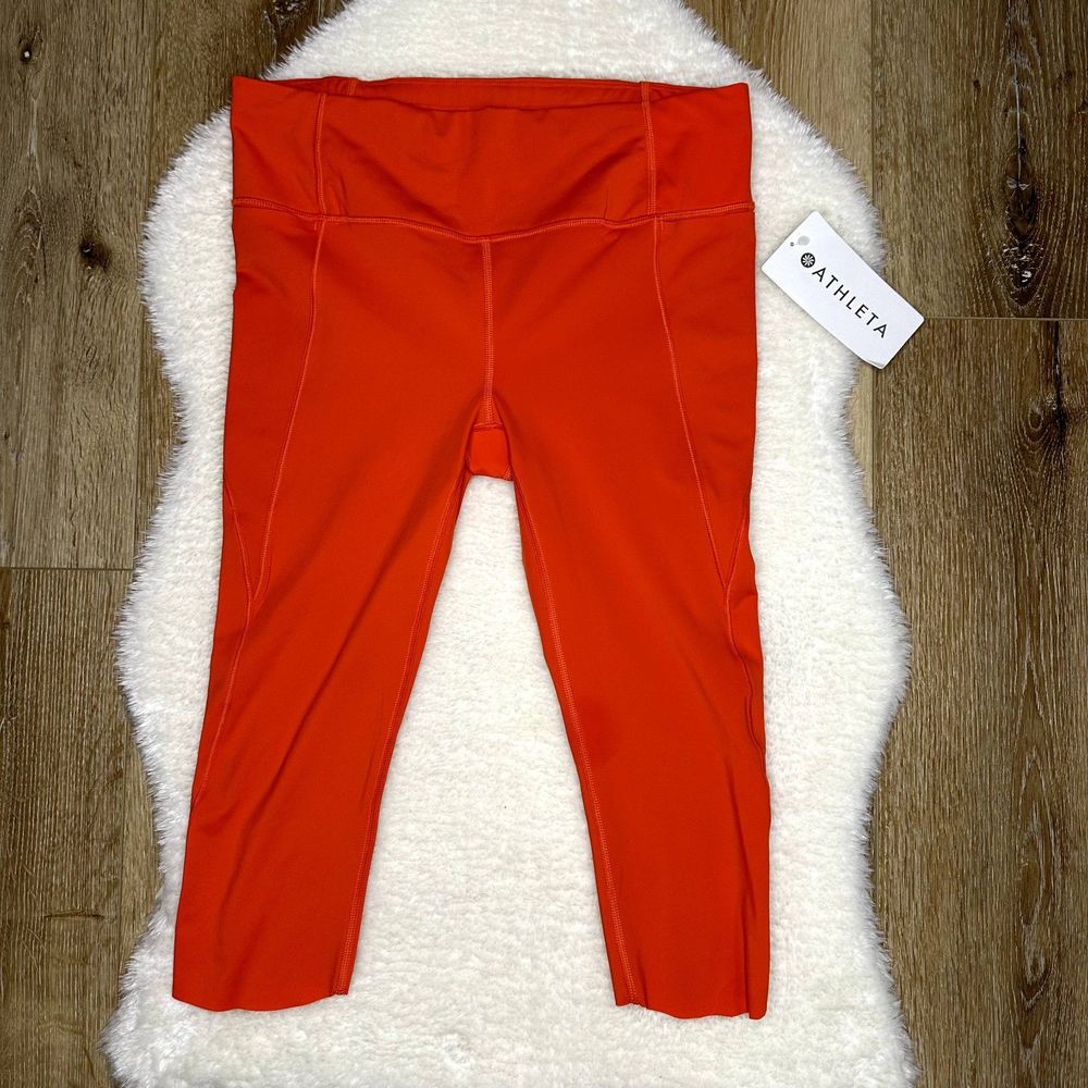 Athleta Velocity Stash Pocket Crop Legging Size Small